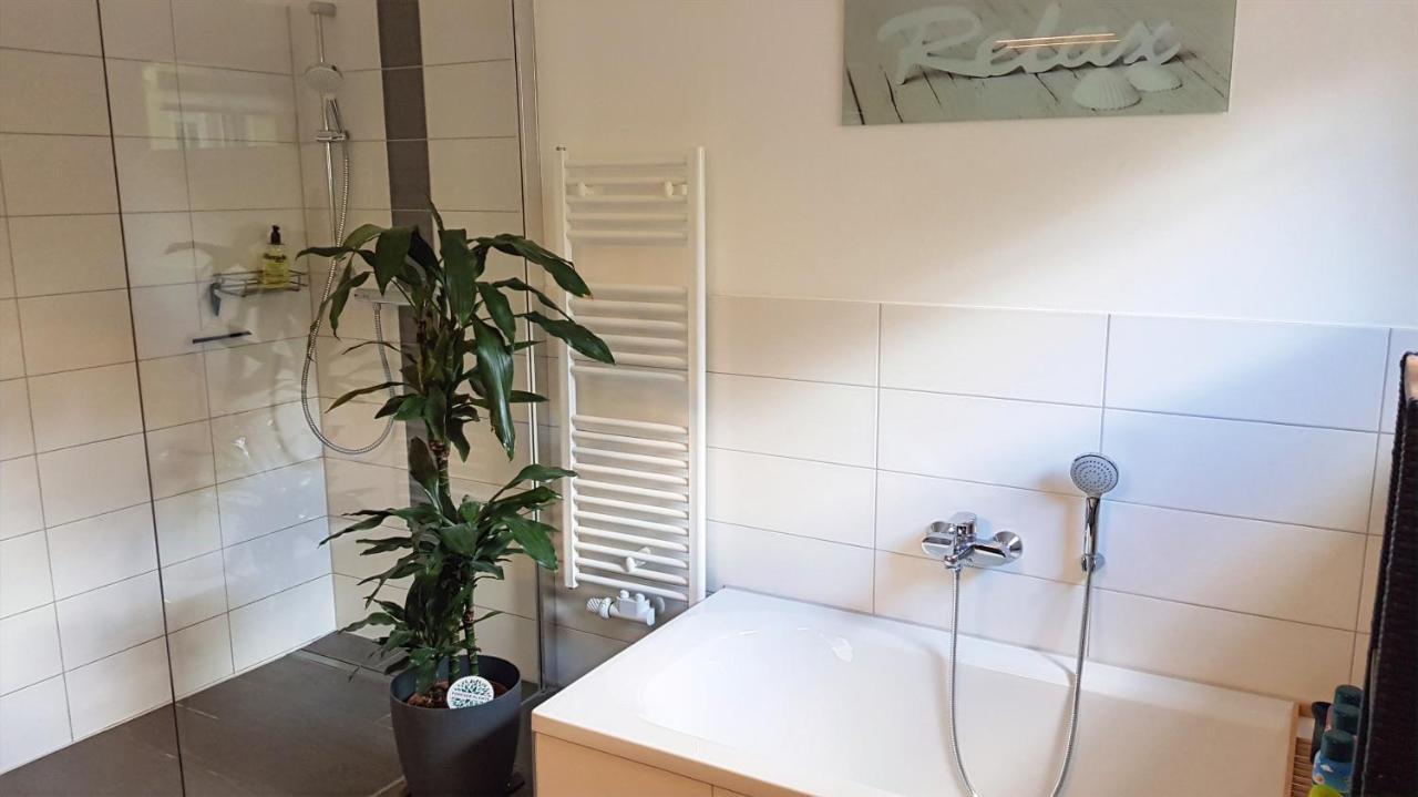Andrés Ferienwohnung Cottbus Esterno foto